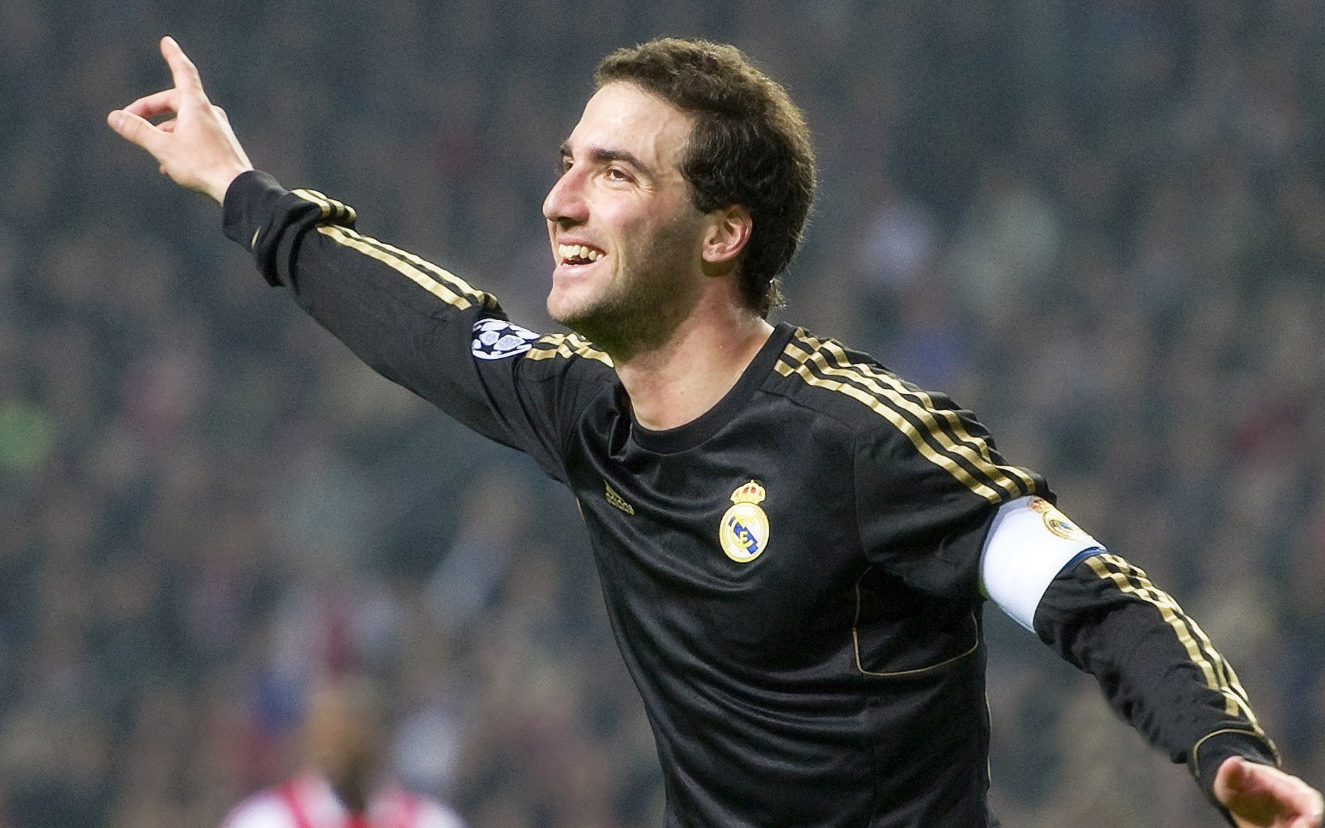 场景还原：世俱杯现场的现场氛围，世俱杯球场